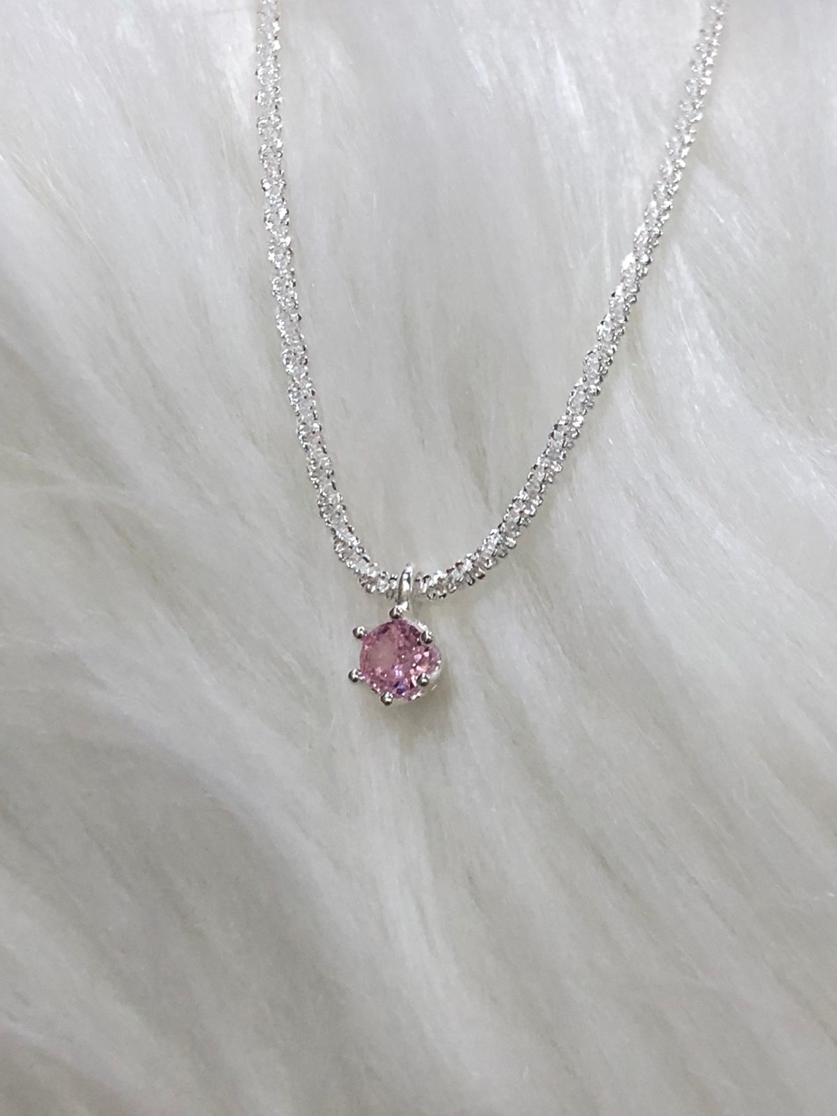 Stylish rose pink crystal pendant necklace